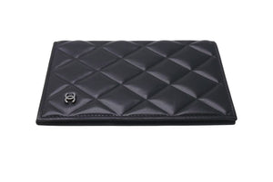 極美品 CHANEL シャネル パスケース キルティング ココマーク 30番台 イタリア製 レザー ブラック シルバー金具 中古 4c074117