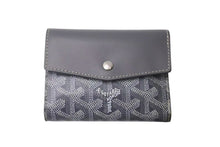 Load image into Gallery viewer, GOYARD ゴヤール サン ガブリエルウォレット 三つ折り財布 フランス製 PVC レザー グレー シルバー金具 美品 中古 4c074123