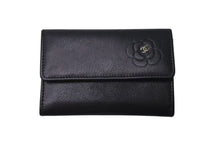 Load image into Gallery viewer, CHANEL シャネル カードケース ココマーク カメリア 15番台 イタリア製 レザー ブラック シルバー金具 美品 中古 4c074124