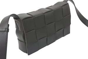 BOTTEGAVENETA ボッテガヴェネタ マキシイントレチャート カセット ショルダーバッグ B09831133V ダークグリーン 美品 中古 4c074131