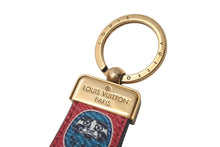 Load image into Gallery viewer, 極美品 LOUIS VUITTON ルイヴィトン 山本寛斎コラボ ポルトクレ ゴラゴンヌ カブキ スティッカー チャーム MP1951 ゴールド 中古 4c074158