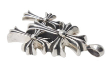 Load image into Gallery viewer, 極美品 CHROME HEARTS クロムハーツ トリプルCHクロス ペンダント スモール 重量約50.9g シルバー925 中古 4c074169