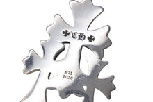 Load image into Gallery viewer, CHROME HEARTS クロムハーツ トリプルCHクロス ペンダント スモール 重量約53.8g シルバー925 美品 中古 4c074171