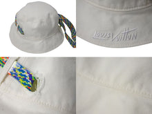 Load image into Gallery viewer, LOUIS VUITTON ルイヴィトン LVプレイ バケットハット M7060M イエロー ホワイト モノグラム リバーシブル コットン 美品 中古 4c074247
