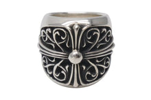 Load image into Gallery viewer, 極美品 CHROME HEARTS クロムハーツ CLASSIC OVAL クラシック オーバルクロス リング 重量約36.4g サイズ14号 シルバー925 中古 4c074248