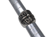 Load image into Gallery viewer, 極美品 CHROME HEARTS クロムハーツ CLASSIC OVAL クラシック オーバルクロス リング 重量約36.4g サイズ14号 シルバー925 中古 4c074248