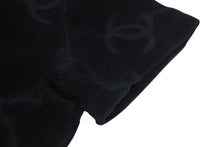 Load image into Gallery viewer, 極美品 CHANEL シャネル ココマーク ベロア トップス Tシャツ P06933V04730 サイズ40 ヴィンテージ ブラック 総柄 中古 4c074265