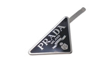 Load image into Gallery viewer, PRADA プラダトライアングルロゴ メタルヘアクリップ ブラック シルバー金具 中古 1IF051 美品 4c070430