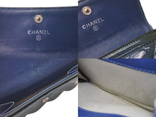 Load image into Gallery viewer, CHANEL シャネル ブリリアント マトラッセ コインケース カードケース ココマーク 14番台 エナメルレザー カーキ 美品 中古 4c074335