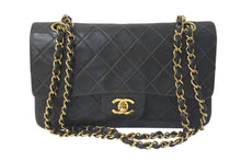 Load image into Gallery viewer, CHANEL シャネル マトラッセ 23cm ココマーク ショルダーバッグ 2番台 スムースレザー カーキ ゴールド金具 美品 中古 4c074353