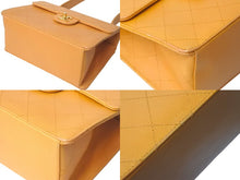 Load image into Gallery viewer, CHANEL シャネル マトラッセ ショルダーバッグ オレンジ 5番台 キャビアスキン ゴールド金具 美品 中古 4c074394