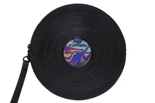 Load image into Gallery viewer, 極美品 LOUIS VUITTON ルイヴィトン Disc Pouch ディスク ポーチ ターコイズ/レッド/ダークブルー M81777 中古 4c074434