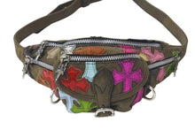 Load image into Gallery viewer, CHROME HEARTS クロムハーツ SNAT PACK MINI MULTI スナットパックミニ マルチクロスパッチ ボディーバッグ 美品 中古 4c074472