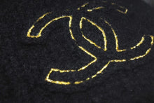 Load image into Gallery viewer, CHANEL シャネル Cashmere Knit カシミヤ ビーニー ブラック ニットキャップ 新タグ ココマーク 美品 中古 4c074474