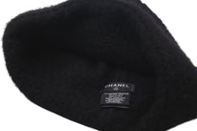 Load image into Gallery viewer, CHANEL シャネル Cashmere Knit カシミヤ ビーニー ブラック ニットキャップ 新タグ ココマーク 美品 中古 4c074474