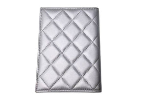 CHANEL シャネル Metallic Passport Holder メタリック パスポート ホルダー シルバー 14番台 美品 中古 4c074493