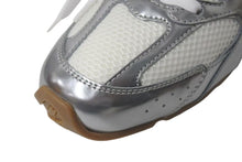 Load image into Gallery viewer, 新品未使用 MIUMIU ミュウミュウ NewBalance ニューバランス 530 SL Silver Pack レザー メッシュ シルバー ブラウン サイズ43 中古 4c074506