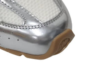 Load image into Gallery viewer, 新品未使用 MIUMIU ミュウミュウ NewBalance ニューバランス 530 SL Silver Pack レザー メッシュ シルバー ブラウン サイズ43 中古 4c074506