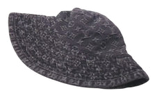 Load image into Gallery viewer, 極美品 LOUIS VUITTON ルイヴィトン シャポー バケットハット N80207 サイズL モノグラム デニム ウォッシュド加工 中古 4c074530