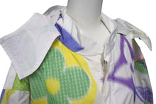 Load image into Gallery viewer, 極美品 LOUIS VUITTON ルイヴィトン モノグラム ウィンドブレイカー ジャケット RM202M XFO HJB08W サイズ52 マルチカラー 中古 4c074600