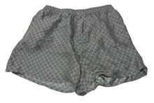 Load image into Gallery viewer, LOUIS VUITTON ルイヴィトン ジャカードモノグラムシルクショートパンツ グリーン グレー RM242MM KSY HRP 美品 中古 4c074613