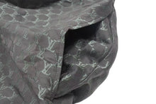 Load image into Gallery viewer, LOUIS VUITTON ルイヴィトン ジャカードモノグラムシルクショートパンツ グリーン グレー RM242MM KSY HRP 美品 中古 4c074613