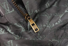 Load image into Gallery viewer, LOUIS VUITTON ルイヴィトン ジャカードモノグラムシルクショートパンツ グリーン グレー RM242MM KSY HRP 美品 中古 4c074613