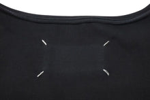 Load image into Gallery viewer, 極美品 Maison Margiela メゾンマルジェラ 22SS オーバーサイズ カットオフ 半袖Ｔシャツ ブラック ファブリック S50GC0668 サイズM 中古 4c074648