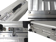 Load image into Gallery viewer, RIMOWA リモワ × FENDI フェンディ キャリーケース スーツケース 7VV133 A5F6 F13DL ズッカ柄 アルミニウム シルバー 美品 中古 4c074714