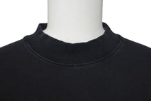Load image into Gallery viewer, 極美品 BALENCIAGA バレンシアガ Be different 半袖Tシャツ 712398 サイズL アップルサンプリング ブラック 刺繍 中古 4c074751