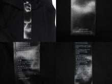Load image into Gallery viewer, 極美品 BALENCIAGA バレンシアガ Be different 半袖Tシャツ 712398 サイズL アップルサンプリング ブラック 刺繍 中古 4c074751