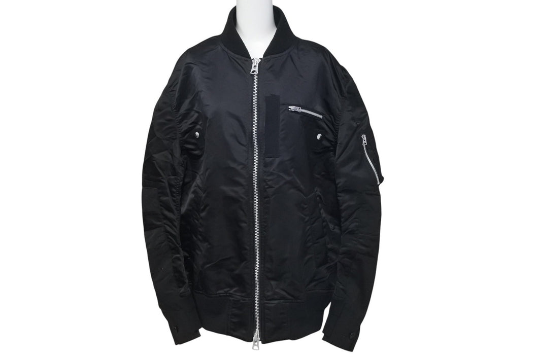 極美品 sacai サカイ MA-1 ジャケット 21-02523M サイズ3 ブラック ナイロン 切り返しデザイン 21SS 中古 4c074758 