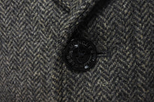 Load image into Gallery viewer, 極美品 MONCLER モンクレール ANTHONY アンソニー ダウンコート サイズ4 エルボータトゥー柄 ヘリンボーン柄 グレー ウール 中古 4c074761