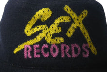 Load image into Gallery viewer, CHROME HEARTS クロムハーツ マッティボーイ SEX records バケットハット ブラック シルバー金具 美品 中古 4c074798