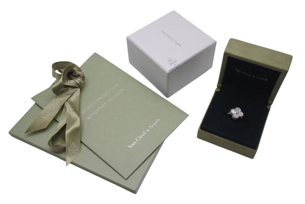 極美品 Van Cleef & Arpels ヴァンクリーフ＆アーペル リング 指輪 VCARF48949 アルハンブラ K18 ホワイトゴールド 中古 4c074807