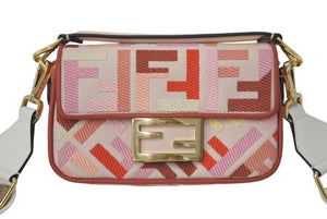 極美品 FENDI フェンディ ミニバゲット スモール ショルダーバッグ 8BS017 ズッカ柄 マルチカラー キャンバス レザー ゴールド金具 中古 4c074818