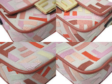 Load image into Gallery viewer, 極美品 FENDI フェンディ ミニバゲット スモール ショルダーバッグ 8BS017 ズッカ柄 マルチカラー キャンバス レザー ゴールド金具 中古 4c074818