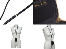 Load image into Gallery viewer, 極美品 MIUMIU ミュウミュウ 23FW AirPodsケース ミニポーチ MATELASSE マテラッセレザー ブラック ゴールド金具 中古 4c074891