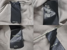 Load image into Gallery viewer, FEAR OF GOD フィアオブゴッド スウェット トレーナー クルーネック 139190 コットン ベージュ サイズXL 美品 中古 4c074970