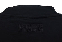 画像をギャラリービューアに読み込む, 極美品 VETEMENTS ヴェトモン X-Large Logo Tee X-LARGE 半袖Tシャツ UE63TR860B ロゴ サイズO ブラック 刺繍 中古 4c074972 