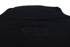 極美品 VETEMENTS ヴェトモン X-Large Logo Tee X-LARGE 半袖Tシャツ UE63TR860B ロゴ サイズO ブラック 刺繍 中古 4c074972 