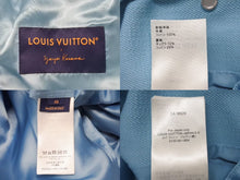 Load image into Gallery viewer, 極美品 LOUIS VUITTON ルイヴィトン LV×YK エンブロイダードフェイス ヴァーシティジャケット スタジャン 1AB8H9 サイズ48 草間彌生 23SS 中古 4c075091