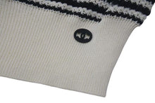 Load image into Gallery viewer, 極美品 CHANEL シャネル チルデンニット セーター P60639K46411 サイズ34 ココマーク Vネック ベージュ ブラック 中古 4c075095