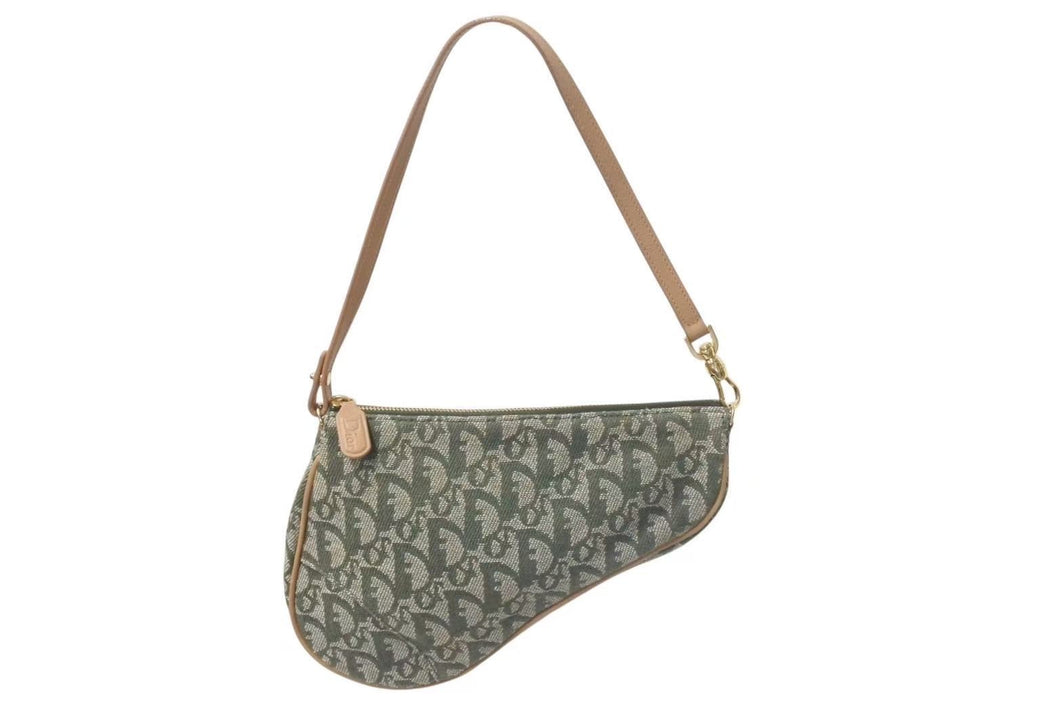 Christian Dior クリスチャンディオール サドルポーチ ワンショルダーバッグ ヴィンテージ トロッター柄 カーキ MC 0071 美品 中古 4c075104