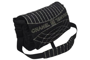 極美品 CHANEL シャネル スポーツライン ココマーク ロゴ刺繍 ナイロン ショルダーバッグ メッセンジャーバッグ A32807 10番台 中古 4c075112