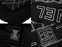 Load image into Gallery viewer, 極美品 CHANEL シャネル スポーツライン ココマーク ロゴ刺繍 ナイロン ショルダーバッグ メッセンジャーバッグ A32807 10番台 中古 4c075112