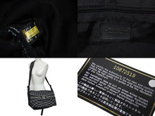 Load image into Gallery viewer, 極美品 CHANEL シャネル スポーツライン ココマーク ロゴ刺繍 ナイロン ショルダーバッグ メッセンジャーバッグ A32807 10番台 中古 4c075112