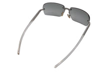 Load image into Gallery viewer, 極美品 PRADA プラダ サングラス SPR 71C 2AC-7N1 クリア シルバー プラスチック メタル ロゴ グラデーション 中古 4c075127