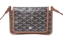 Load image into Gallery viewer, GOYARD ゴヤール プリュメ ポーチウォレット ショルダーバッグ PLUMETPMLTY01CL03P PVC レザー シルバー金具 美品 中古 4c075153