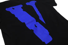 Load image into Gallery viewer, 新品未使用 VLONE ヴィーロン FRIENDS フレンズ ロゴ 半袖Tシャツ トップス コットン ブラック ブルー サイズS 中古 4c075171